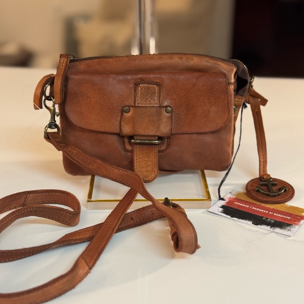 🤎 NWT HARBOUR 2nd LEATHER LUNA COSSBODY BELT BAG!